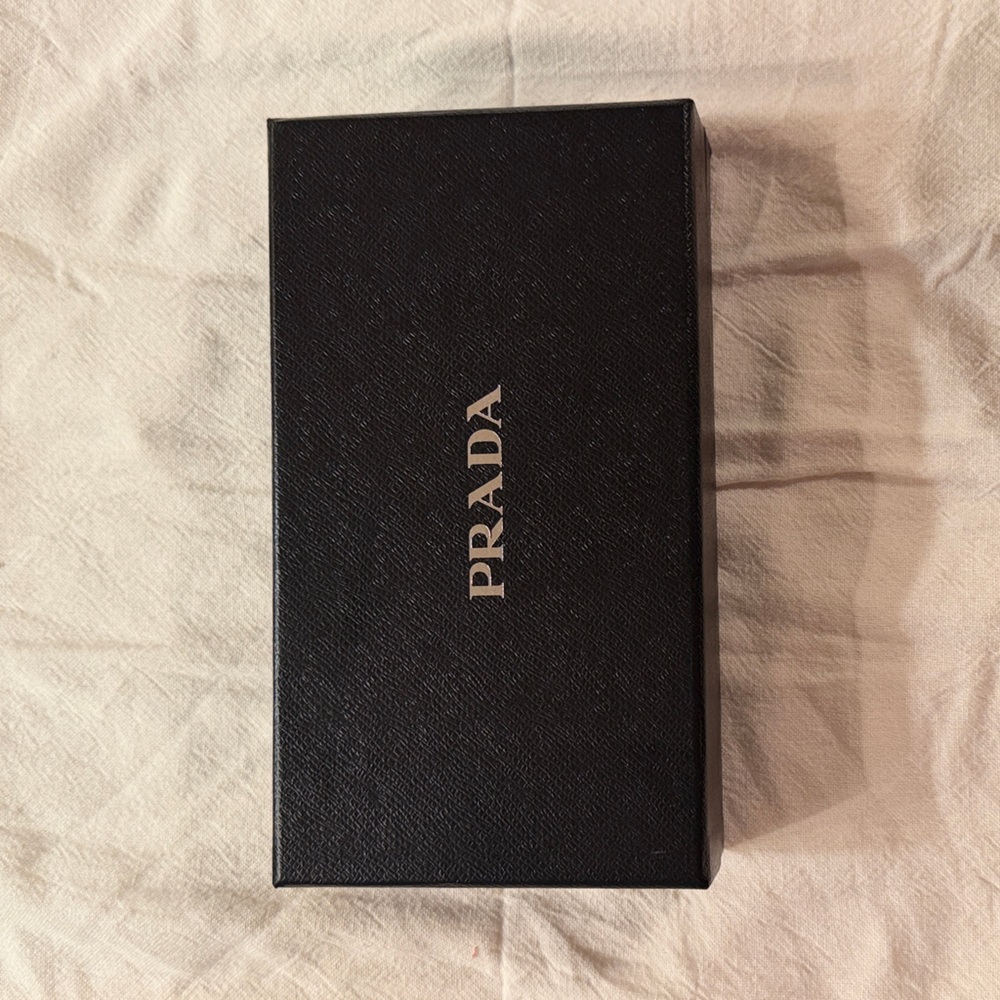 Prada Black Logo Presentation Box - Picture 2 of 6